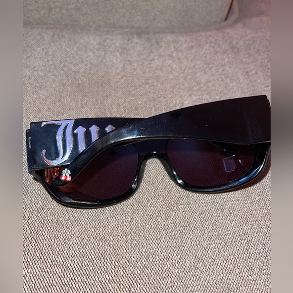 Juicy Couture Y2K Sunglasses with Original Case - Picture 4 of 7
